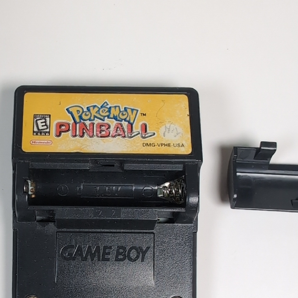 Nintendo Game Boy Pokémon Pinball Cartridge - Black - Picture 6 of 8